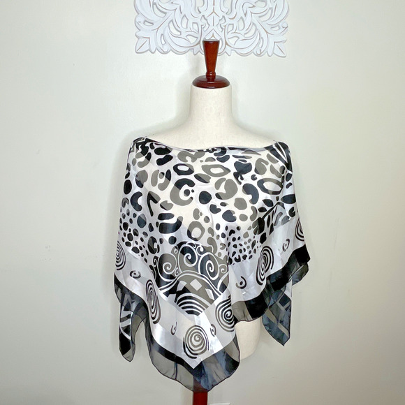 Silk Free Accessories - SILK FREE Scarf Poncho 100% Polyester Black White Geometric Print Made in Korea